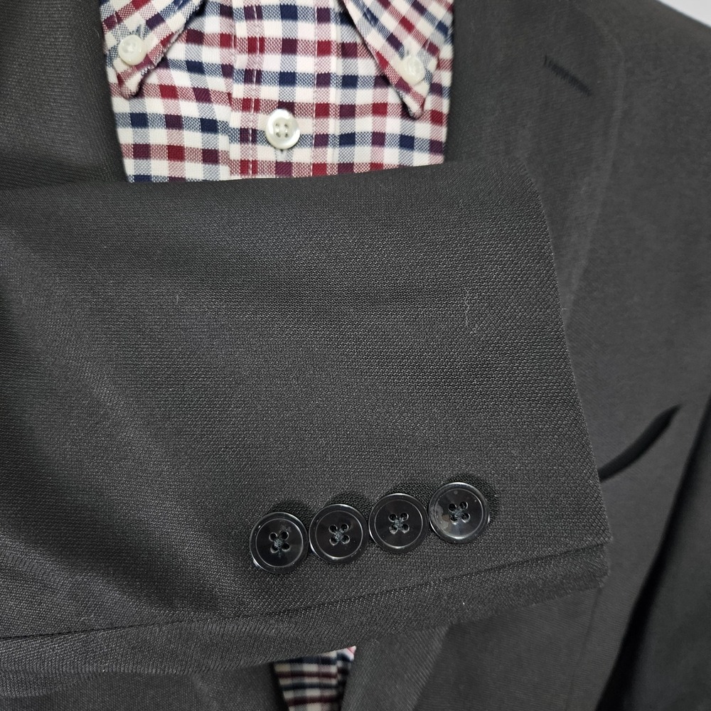 Izod Men's Sport Coat Blazer Two Button Solid Black Polyester Blend Size 44S - Picture 8 of 13